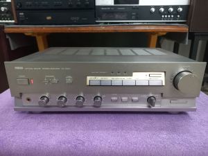 Ampli Yamaha AX-700D còn rất đẹp zin nguyên bản.