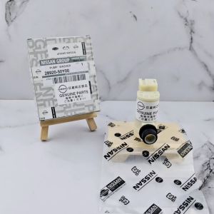 MOTOR TANK WIPER WASHER PUMP NISSAN XTRAIL X TRAIL T30 SERENA C24