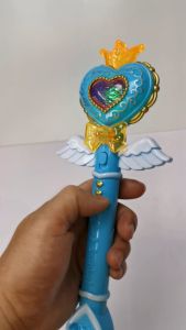 CFDTOY คฑาเจ้าหญิง คฑาของเล่น คฑาใส่ถ่าน มีเสียงและไฟ คละสี GD275-1