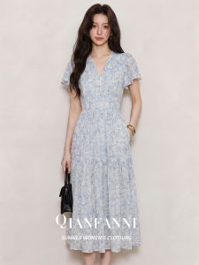 QFN | French Style V-neck Floral Ruffle Sleeve Slim Fitting Dress