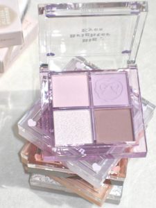 Jillleen Mini Eyeshadow Palette สีสันสดใส 4 สี เจลลี่ ลุคธรรมชาติ ใช้งานง่าย อายแชโดว์ สำหรับแต่งตา คุณภาพระดับพรีเมียม