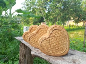 กระติบข้าวหัวใจ ขนาด 6 นิ้ว ผ