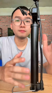 Bơm Xe Đạp Cầm Tay Nhỏ Gọn Bơm Xe Máy Đa Năng Tặng 3 Đầu Bơm Cơ Động Dùng Cho Van Pháp Van Mỹ Tiện Lợi Chính Hãng Amalife