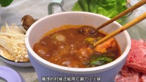 หม้อชาบู หม้อมินิไฟฟ้า แบบพกพาและขนาดเล็ก หม้อหุงข้าว เตาไฟฟ้าอเนกประสงค์ หม้อบะหมี่กึ่งสำเร็จรูป ต้ม/ผัด/ทอด 1.2L เป็นเตาไฟฟ้าอเนกประสง หม้อชาบู สำหรับการต้ม/ผัด/ทอด