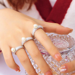 เลื่อมค่าสีขาวทองสำหรับผู้หญิงแหวนประดับฝัง 3 มิติ (AAA SR106) ชุดหมอน 8 ตัว ที่ติดแขนเสื้อปรับได้ทันสมัย