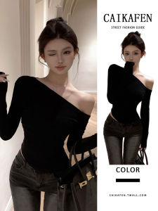 เสื้อยืดคอกลมแขนยาวสีดำสำหรับผู้หญิง ดีไซน์เก๋ไก๋ ทรงเข้ารูป เสื้อชั้นในเปิดไหล่ สไตล์หวานและเผ็ดร้อน