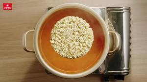 [GÓI LẺ] - VIFON - Mì Vifon nấu 4 phút hương vị Bò cay Mì Bò cay Vifon mì nấu Vifon bò cay Mì nấu bò cay Vifon (105g/gói)