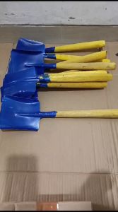 Sekop Taman Ukuran Mini: Alat Taman Praktis & Ringan