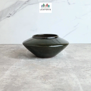 The Leaferie Xyla Flowerpot  flowerpots . flower pot . plant pots planter planters Ceramic Plants