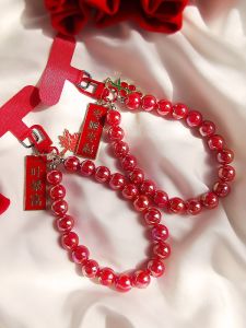 Short Pearl String Mobile Phone Lanyard: New Year Red Render Ball Pendant Decoration & Anti-Loss Wristband Tag Accessories