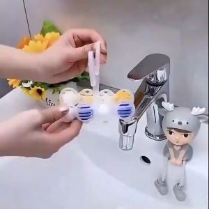 Toilet Deodorizing Ball Toilet Cleaning Products Remove Toilet Stains Deodorize the Toilet Hanging Toilet Deodorizer Cubes Pack of 4 Tablets Toilet Deodorizer Block