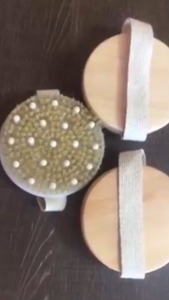 แปรงขัดผิว แปรงขจัดสิ่งสกปรก แต่งแนวคิดหลาย ใช้ดี ใช้ง่าย