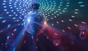 【🇵🇭Stock &COD】10CM 15CM 20CM 30CM Glass Mirror Disco Ball Stage Light Mirror Disco Ball Wedding Party Christmas Ornament Decoration Rotating Sliver