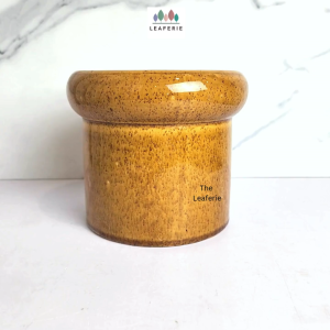 The Leaferie Greta plant pots. flowerpot . flowerpots . flower pot . planter . planters . Ceramic