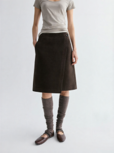 INSIS FEMME | Suede Velvet Feel Loose Skirt
