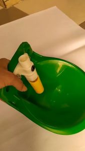 Tempat Minum Domba Kambing Nipple Plastik Otomatis Drinking Bowl Valve Plastik 1.2liter