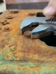 14Pcs/Set Broken Nut Bolt Extractor Socket Head To Take Hexagonal Screw Tool Screws Remover Threairuding Tool Kit Black Nuts Set