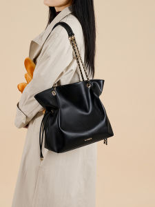 Reddragonfly | New Commuter Tote Bag with Rope and Chain Large Capacity