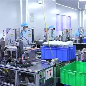 ＜1202＞  Ji Shang Whitening and Hydrating Anti-Wrinkle Face Cream Yunnan Herbal Firming Wrinkles French Pattern Black Bandage Glass Color Due to Day and Night Cream