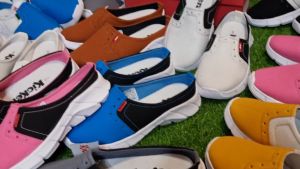 Sepatu slip on bustonf wanita pria dewasa anak laki  perempuan terabru 2023 kekinian gratis ongkir