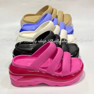 Crocs รองเท้าแตะผู้ใหญ่ MEGA CRUSH 209842-GALAXY รุ่น 209842-GALAXY