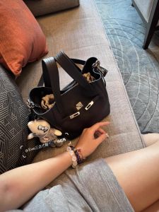 Large Capacity Casual Lazy Style Bucket Bag Crossbody Bag Vegetable Basket Bag Top Layer Cowhide Luxury Feel Handbag
