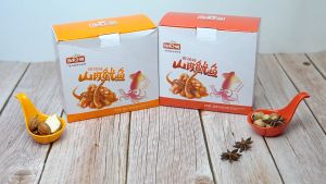 渔米之湘-山珍鱿鱼-香辣味/烧烤味 14克x20 盒装 YU MI ZHI XIANG-Squid Snack-Spicy Flavor/Barbecue Flavor 14Gx20 BOX