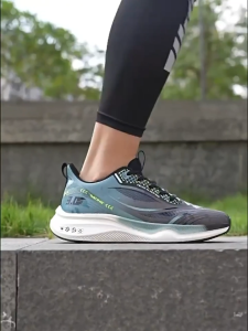 Tambay Summer Breathable Mens Running Shoes Anti-slip Shock Absorption Basketball Shoes Sneakers Travel Hiking Shoes