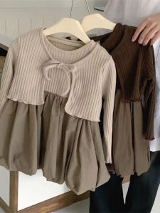 ชุดเดรสคาร์ดิแกนสำหรับเด็กผู้หญิง ชุดสองชิ้น แขนยาว ผ้าฝ้าย ฤดูใบไม้ร่วง 2024 ชุดแฟชั่นสำหรับเด็ก ชุดคาร์ดิแกนและเสื้อผ้าเด็ก