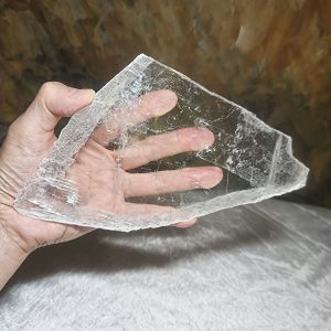 Premium 450 grams raw Selenite very transparent handheld decor display [Natural Crystal]