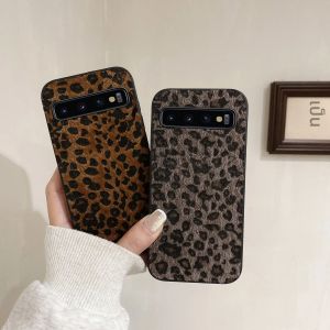 สไตล์ย้อนยุคตุ๊กตาเทียมหนังเสือดาวป้องกันปกหลังเคสโทรศัพท์สําหรับGalaxy Samsung S10 4G 5G Plus Liteเคสโทรศัพท์