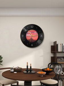 Retro Vinyl Record Wall Clock Silent Fashion Clock for Living Room Restaurant Bar Study Coffee Shop Crystal Painted round Shape Battery Powered