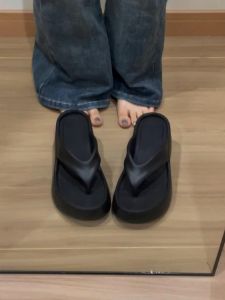 Dép Xỏ Ngón Đế Dày Màu Đen Thời Trang Cho Nữ Mùa Hè Ngoài Trời Tăng Chiều Cao Chống Trượt Đi Biển Bãi Biển Dép Xỏ Ngón Thoáng Khí