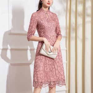 ชุดกี่เพ้าผู้หญิงสีชมพูสุดหรูสำหรับงานแต่งงาน ชุดกี่เพ้าสีพื้นแบบสวมหัวสไตล์เรียบง่ายสำหรับฤดูใบไม้ร่วง