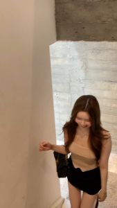 เบจ/ดำ SLYQ MOON FOLDED KNIT TUBE TOP 🌛 เสื้อเกาะอกผ้าไหมพรมเนื้อหนา