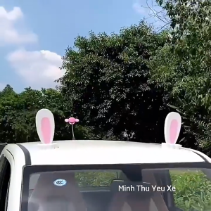 Tai thỏ tai mèo gắn xe tô tô siêu dễ thương phụ kiện dán xe VF3 pikachu cho xe VF3
