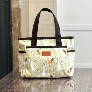 Waterproof Oxford Cloth Large Capacity Mommy Handbag Portable Tote Bag for Outing Urban Womens Bag with Many Compartments