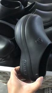 รองเท้าแตะผู้หญิง รองเท้าแตะ รองเท้าหัวโต ขาว 3.5cm พื้นหนา กันลื่น กันน้ำ ทนต่อการสึกหรอ ผู้หญิง