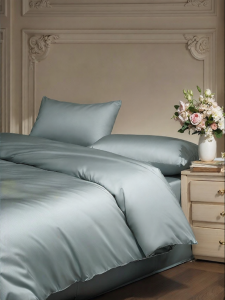 Bravo | 60 Count Long Staple Cotton Pure Color Simple Bed Cover