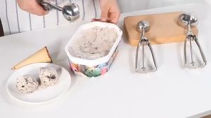 Scoop Ice Cream Stainless Steel / Enjoy Your Ice cream with Scoop