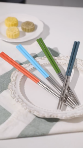 Penyepit Aloi Mudah Alih Anti Gelincir | 便携合金筷子 防滑耐用 | Portable Alloy Chopsticks Anti Slip