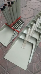 Gàu Hót Rác 25cm ( cán Dài + Ngắn) – Xẻng Hót Rác Gia Đình Nhựa Cứng Bền Dùng Cho Nhà Ở Cửa Hàng Kho Xưởng