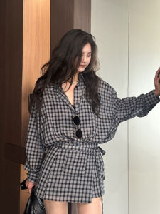 ชุดเสื้อเชิ้ตผ้าฝ้ายลินินลายสก็อตสีดำขาวสำหรับผู้หญิง ชุดสองชิ้น ฤดูใบไม้ร่วงต้นๆ ป้องกันแสงแดด คอลเลกชันฤดูร้อน 2024