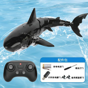 Remote Controlled Swimming Shark Toy Electric Water Spraying Realistic Outdoor Boys Swimming Toy Handle Remote Controlled Boat