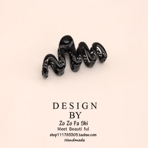 South Korea Minimalist Cream Shark Hair Clip Jaw Clip Womens Large Back Head Hair Volume Multi-Clip Updo Hair Clip Head Ornament