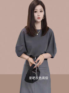 เสื้อยืดคอกลมแขนสั้นผ้าฝ้ายแท้ไซส์ใหญ่สำหรับผู้หญิง แฟชั่นฤดูร้อน ปกปิดหน้าท้อง ทรงหลวม สไตล์เกาหลี เสื้อผ้าทำงาน