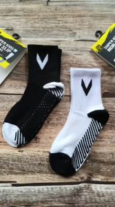 ถุงเท้ากีฬาเด็ก แบบครึ่งแข้ง-กันลื่น VICTORY รุ่น SUPER KIDS NON-SLIP รหัส V051-V052