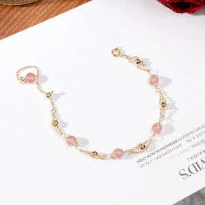 Fashionable Lucky Strawberry Crystal Bracelet for Women Original Niche Design Kim Small Jewelry Accessory without Certification