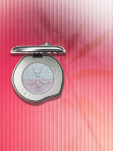 GIRLCULT | Dual Tone Highlighter with Color Changing Effect For Face and Eye