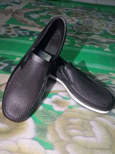 Sepatu Karet Pria dewasa